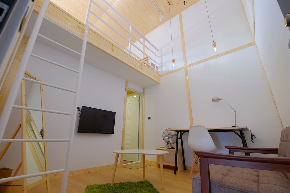 Loft.Wo Design Inn 43/47