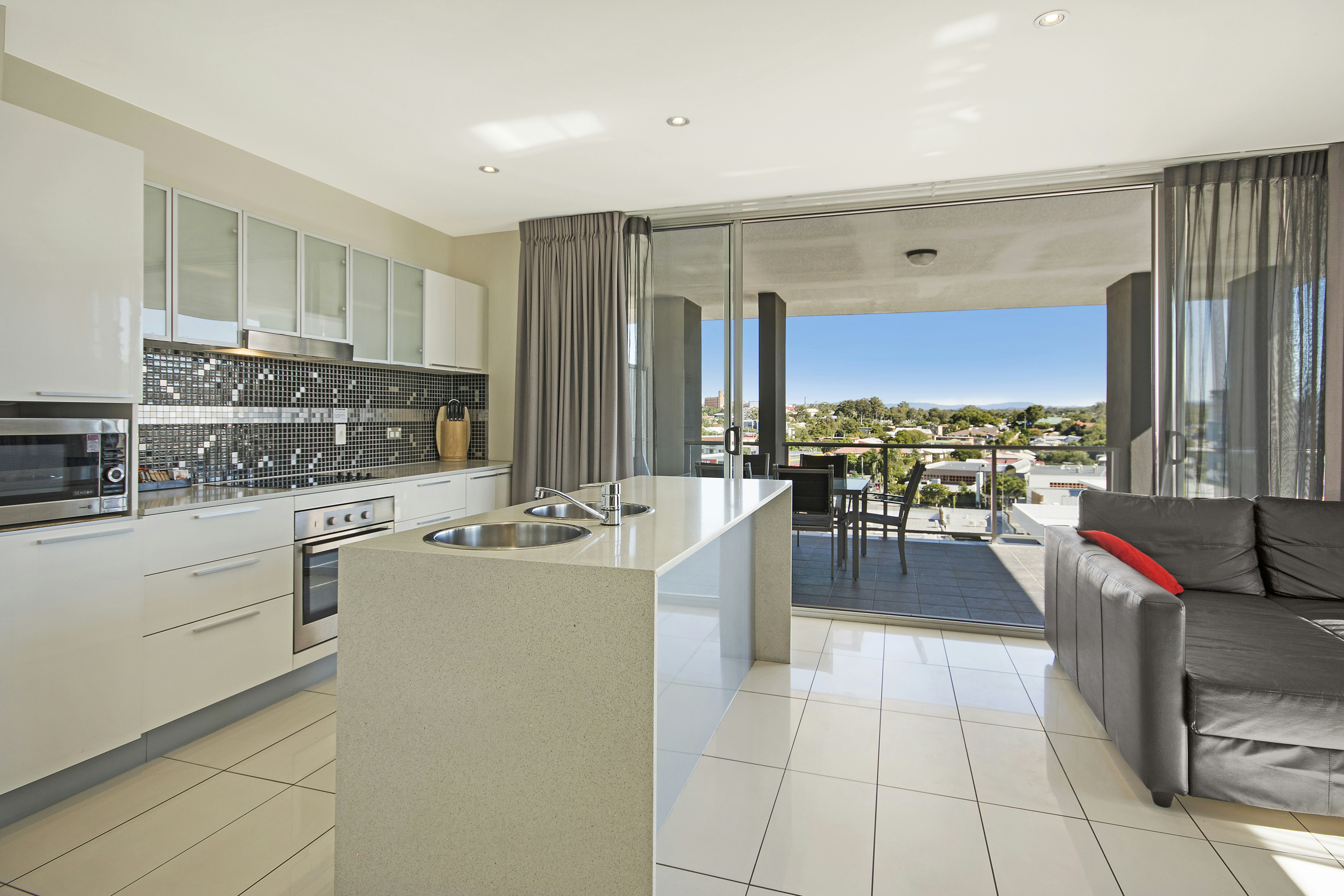 THE CHERMSIDE APARTMENTS 44/57