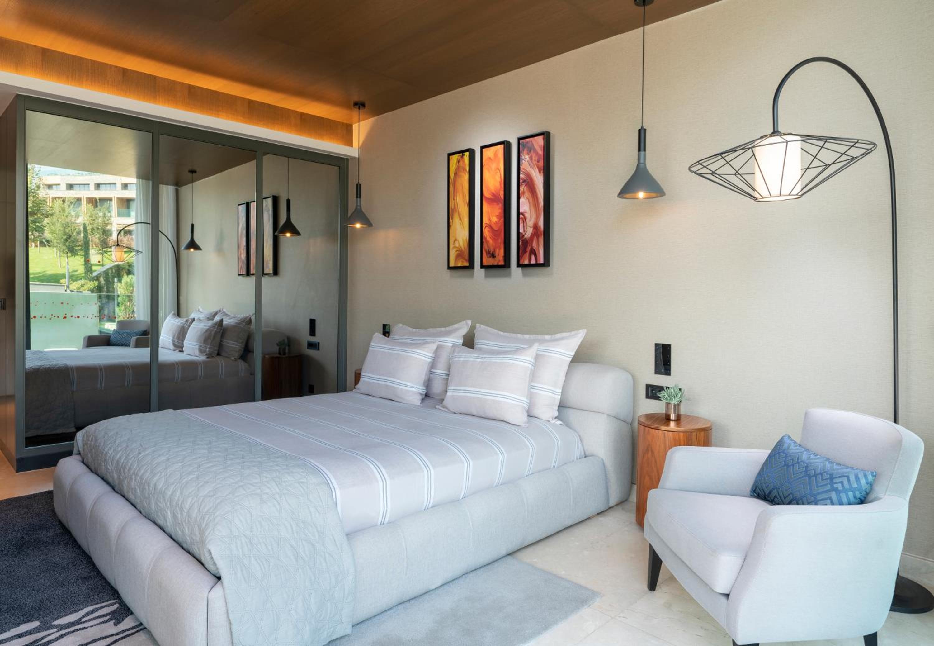 4 Bedrooms, Sunset, Villa