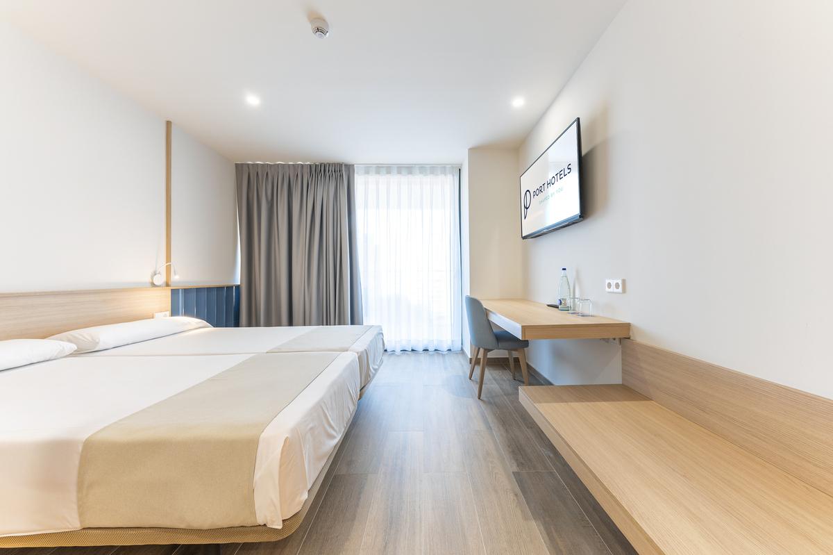 Standard, Double Bed, Balcony or Terrace