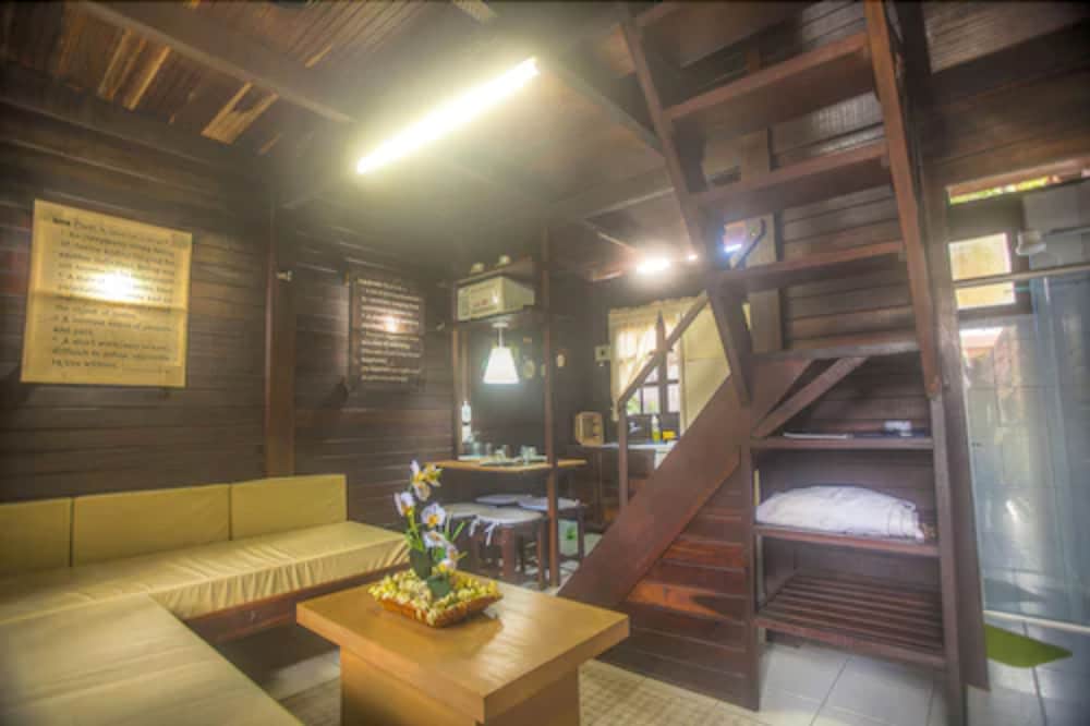 Chalet Suisse Hotel 31/50