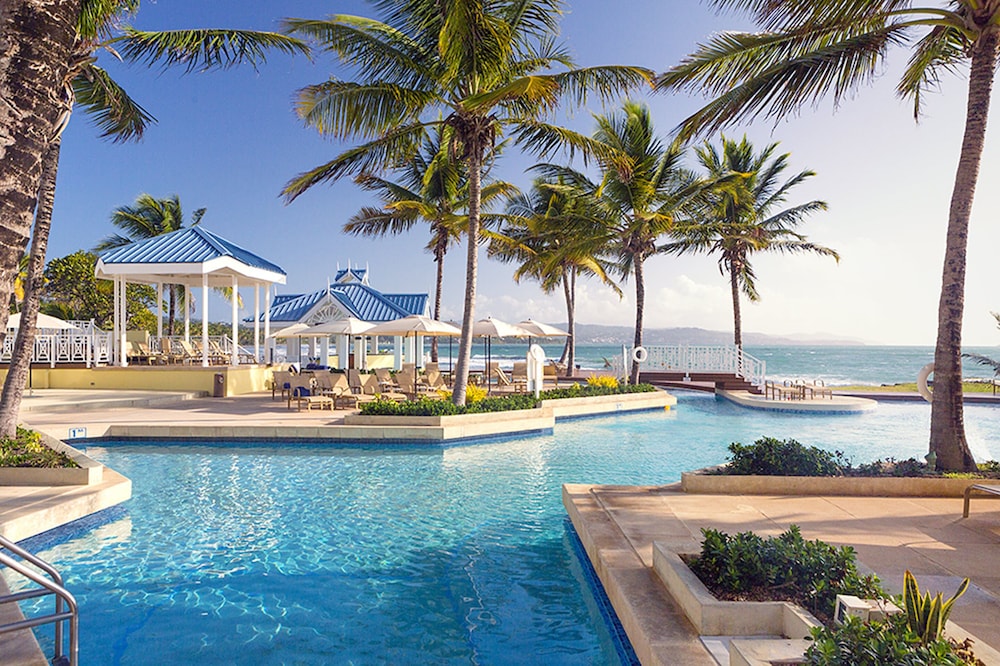 Magdalena Grand Beach Resort 50/52