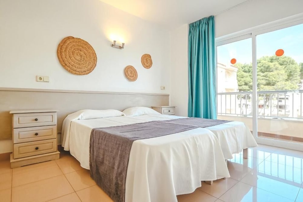 Hotel Lliteras 32/104