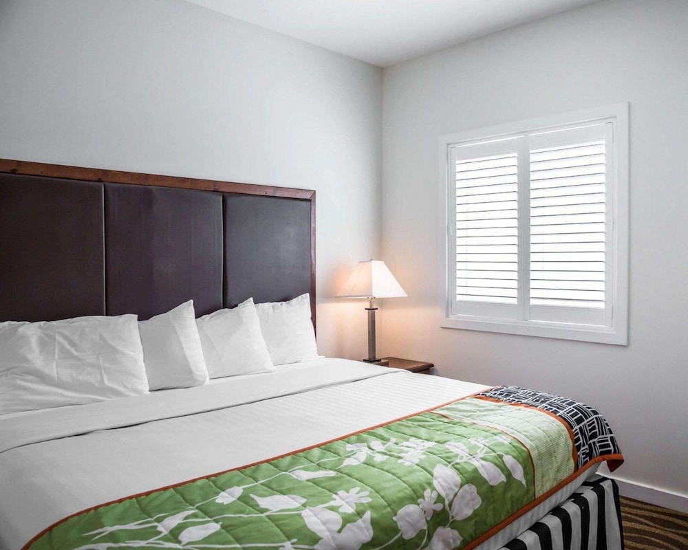 Island Inn and Suites, Ascend Hotel Collection 15/35
