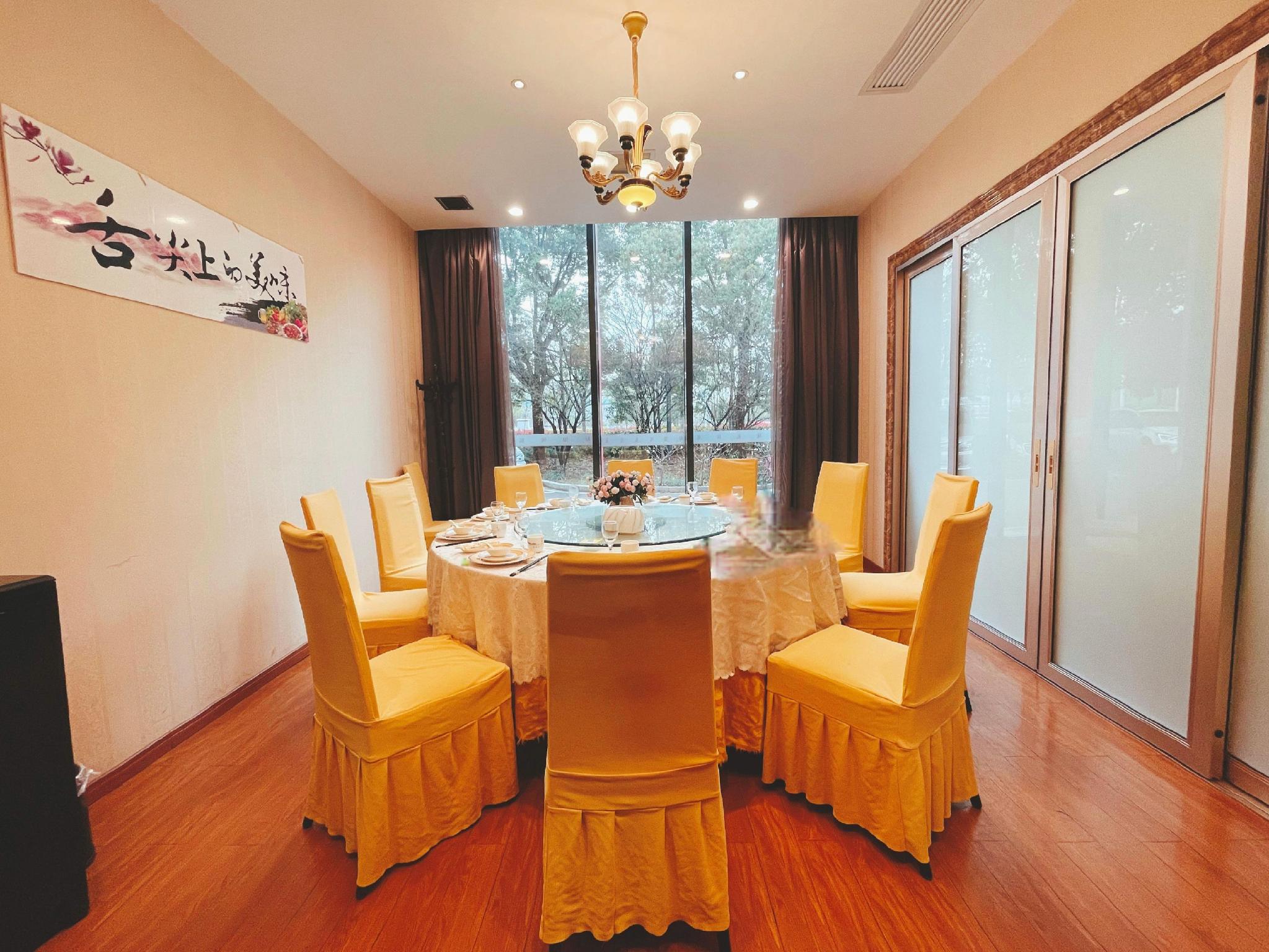 Vienna Hotel (Suzhou Fashion stage Yangcheng Lake store) 33/46