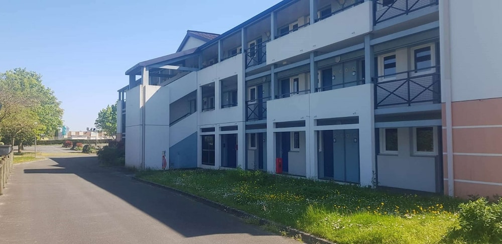 B B Hotel Poitiers 2 3/44