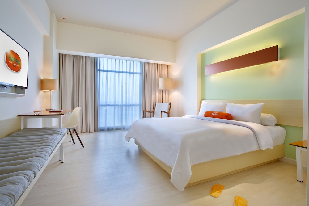 HARRIS Hotel & Conventions Bekasi 11/47