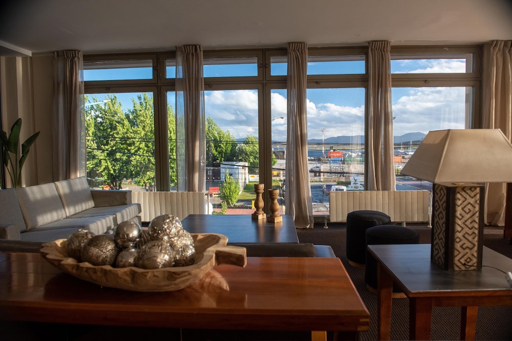 Canal Beagle Hotel 41/66