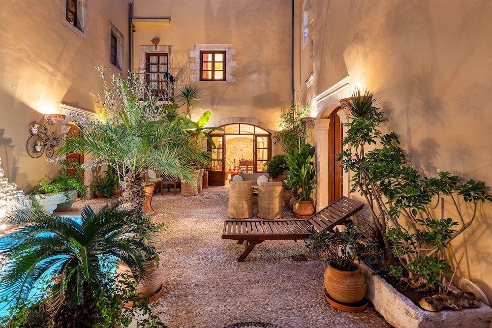 Palazzino Di Corina 38/50