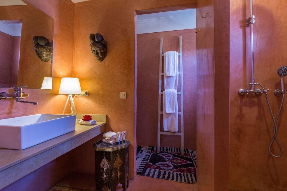RIAD AZOULAY 73/76