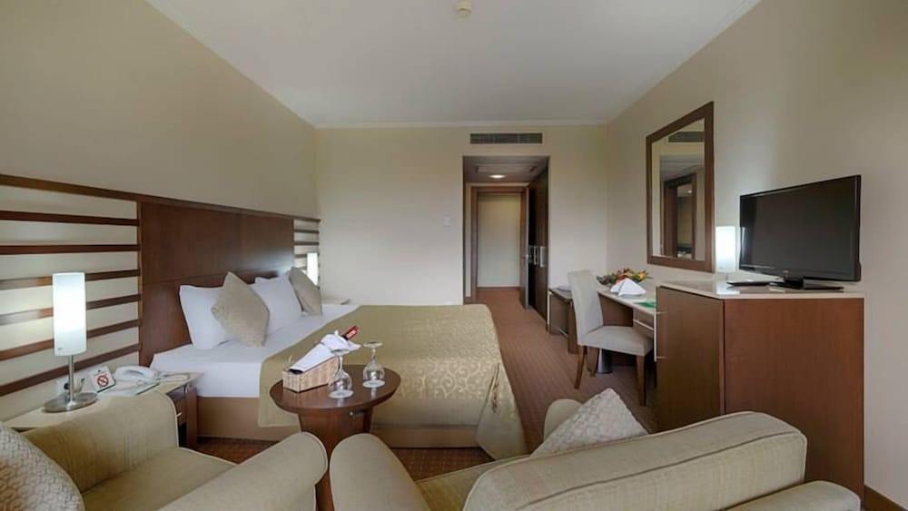 Green Max Hotel 28/65