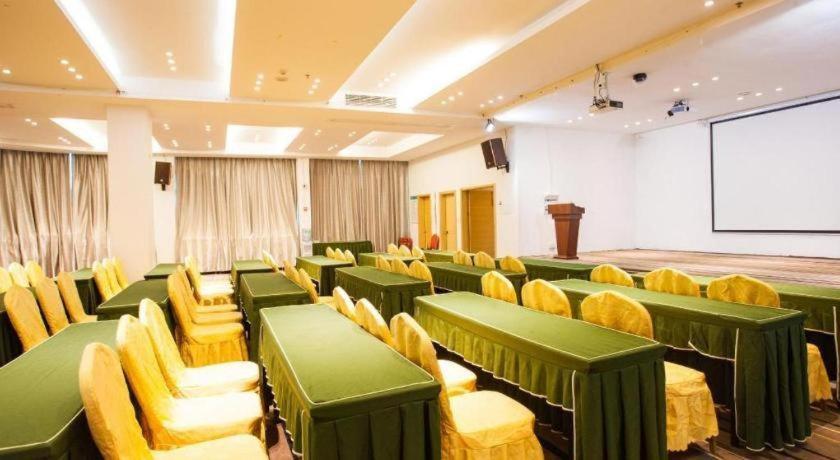 City Comfort Inn(Zhanjiang Haibin Park) 45/50