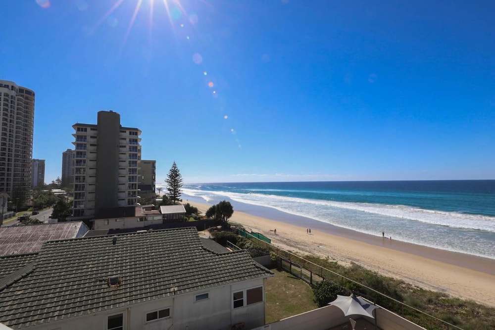 BEACHSIDE TOWER 49/64