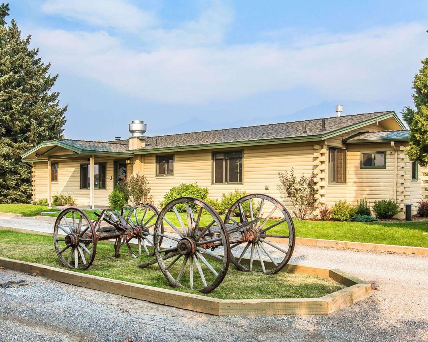 Yellowstone Valley Lodge Ascend Hotel Collection 48/51