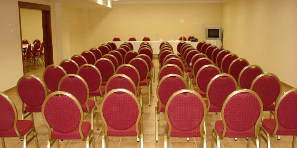 Hotel Marisma Sancti Petri 35/38