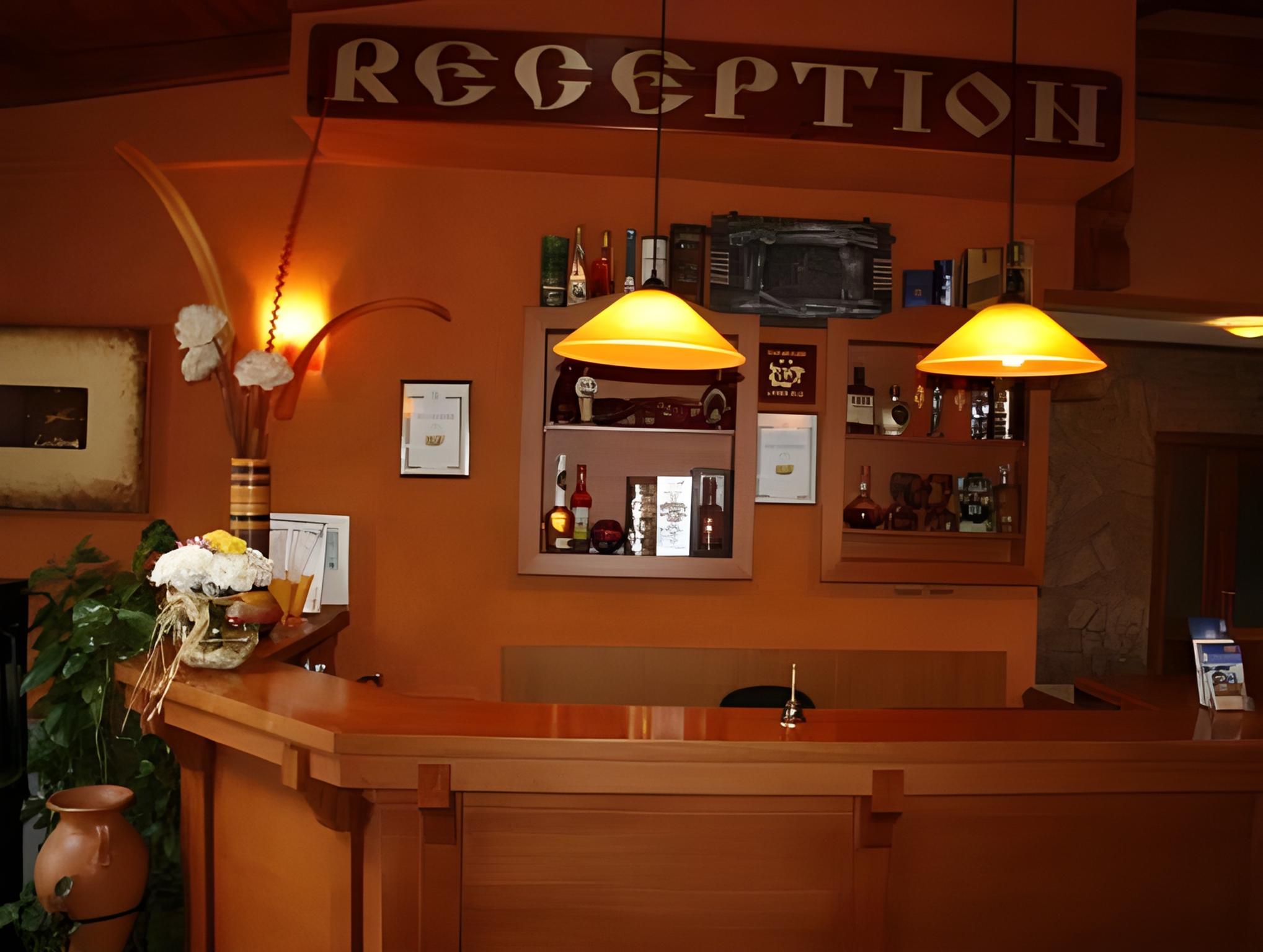 Elida Family Hotel 4/16