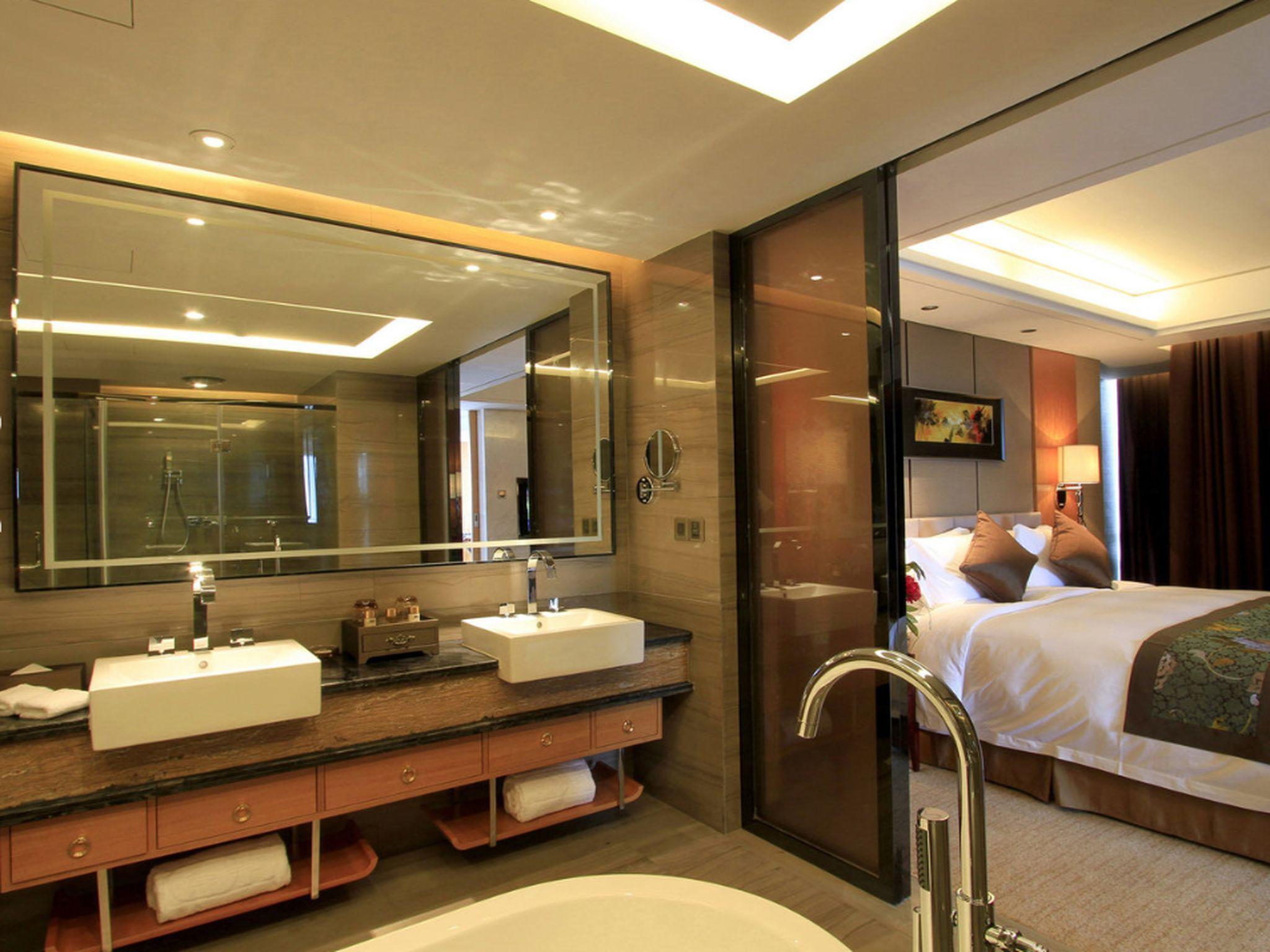Zhong Lian (GDH) International Hotel 45/48