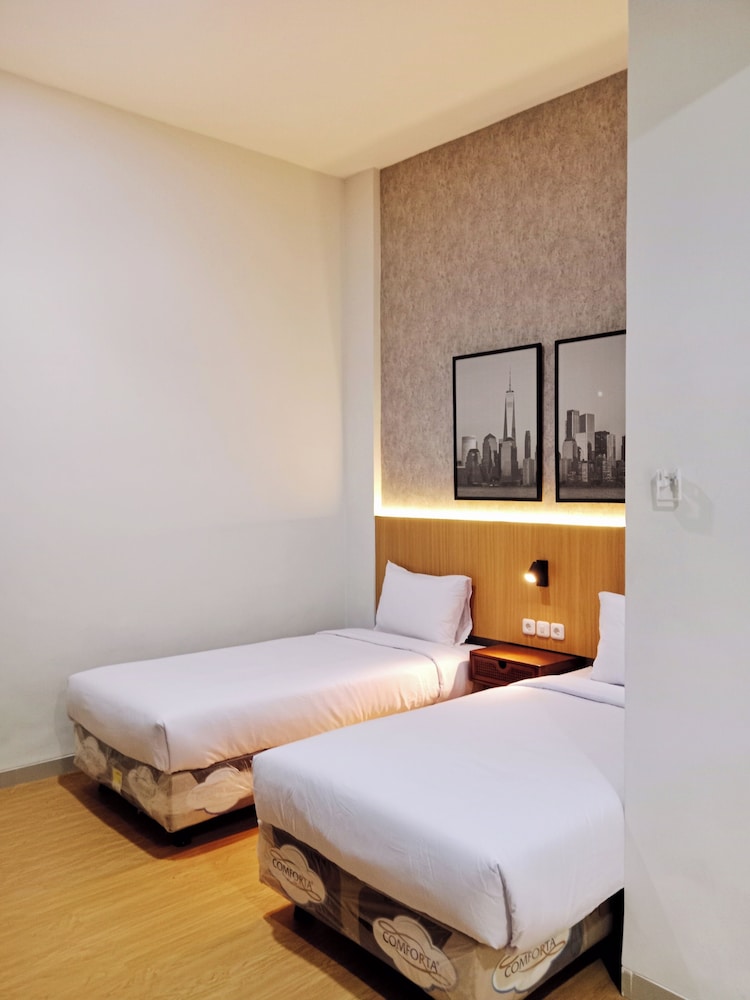 ANDITA HOTEL(KT) 34/50