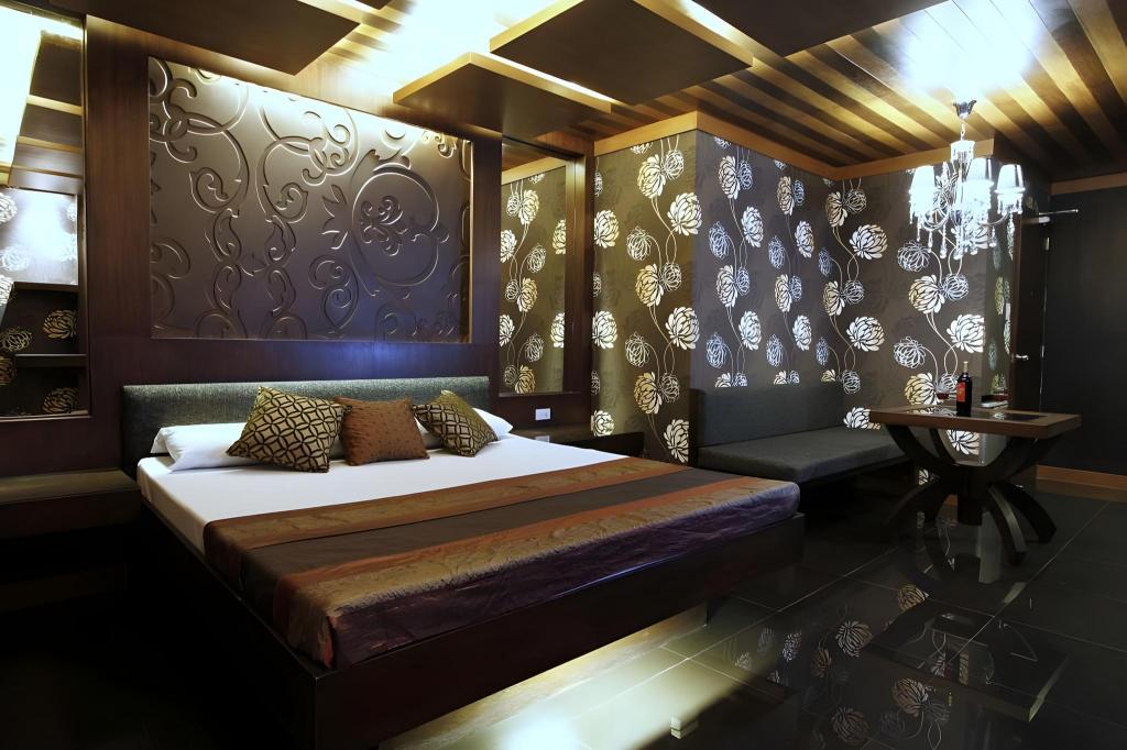 Victoria Court Suites 20/49