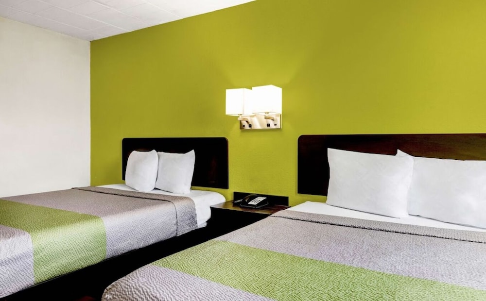Motel6 Indianapolis, IN 15/33