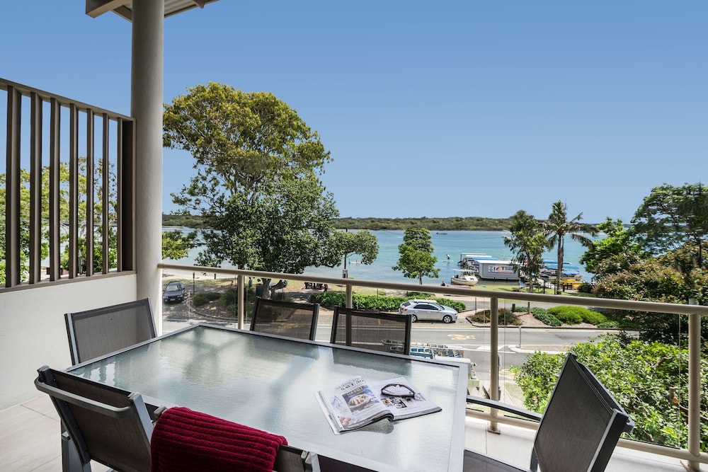 OFFSHORE NOOSA RESORT 37/78