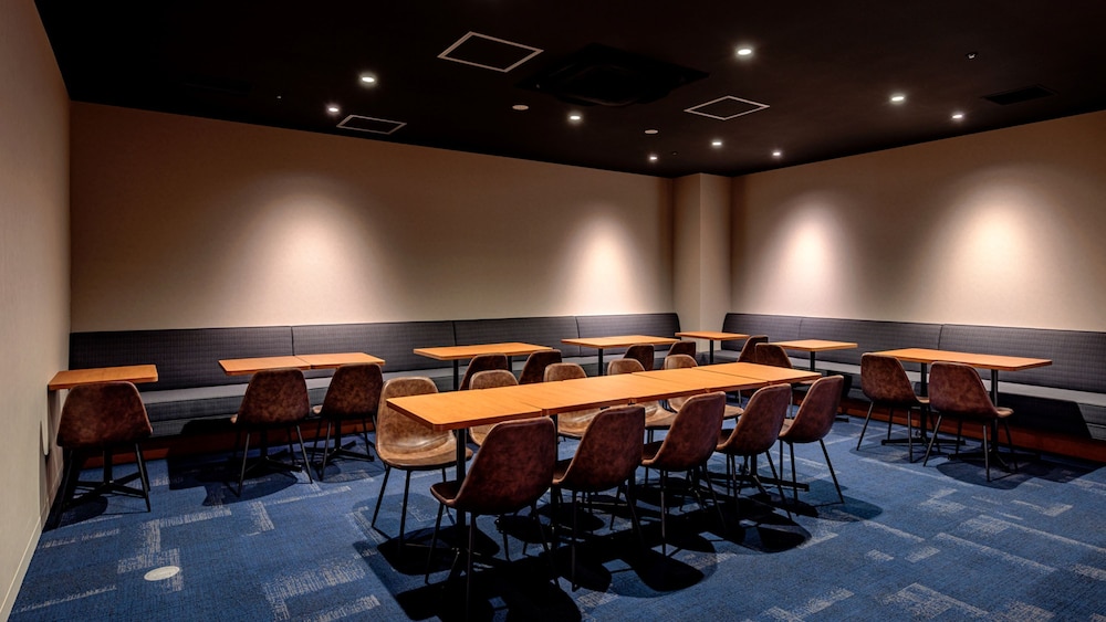 REF Kansai Airport by Vessel Hotels 67/79