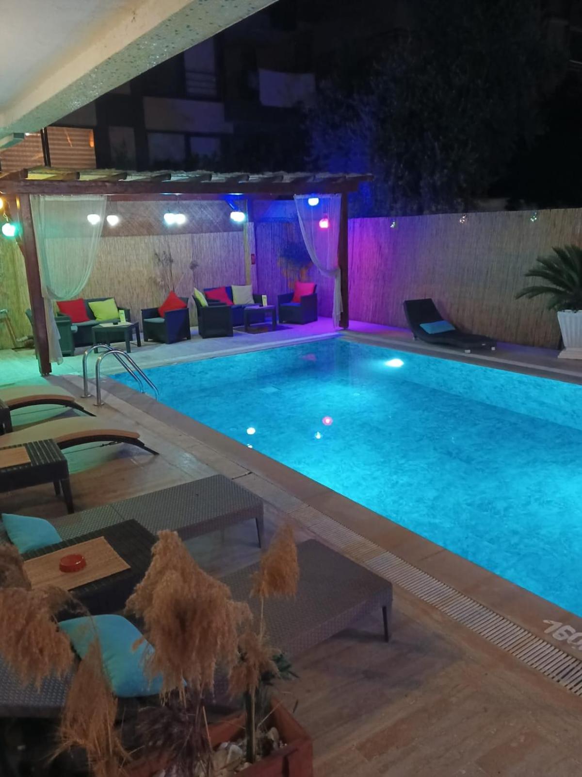 Beyaz Melek Hotel 34/37