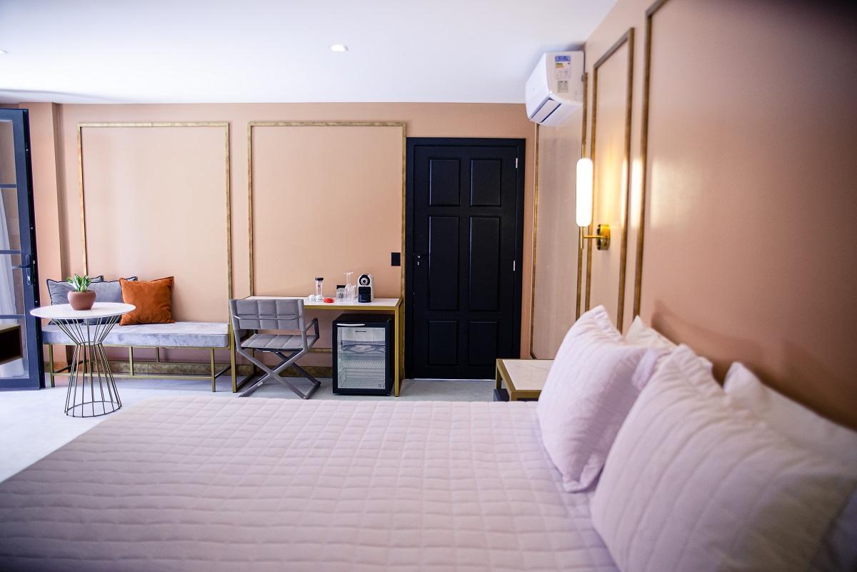 Master, Suite, Partial Sea View