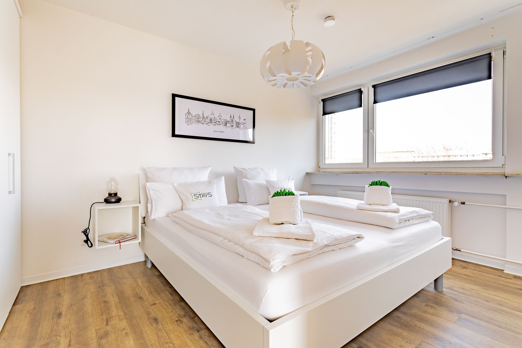 COMFORT, APARTMENT, QUEEN BED, SOFA