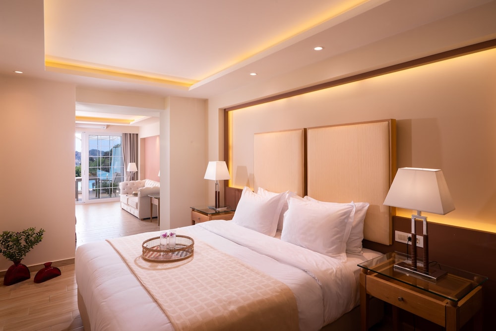 Avalon Palace Hotel by GHH 25/70