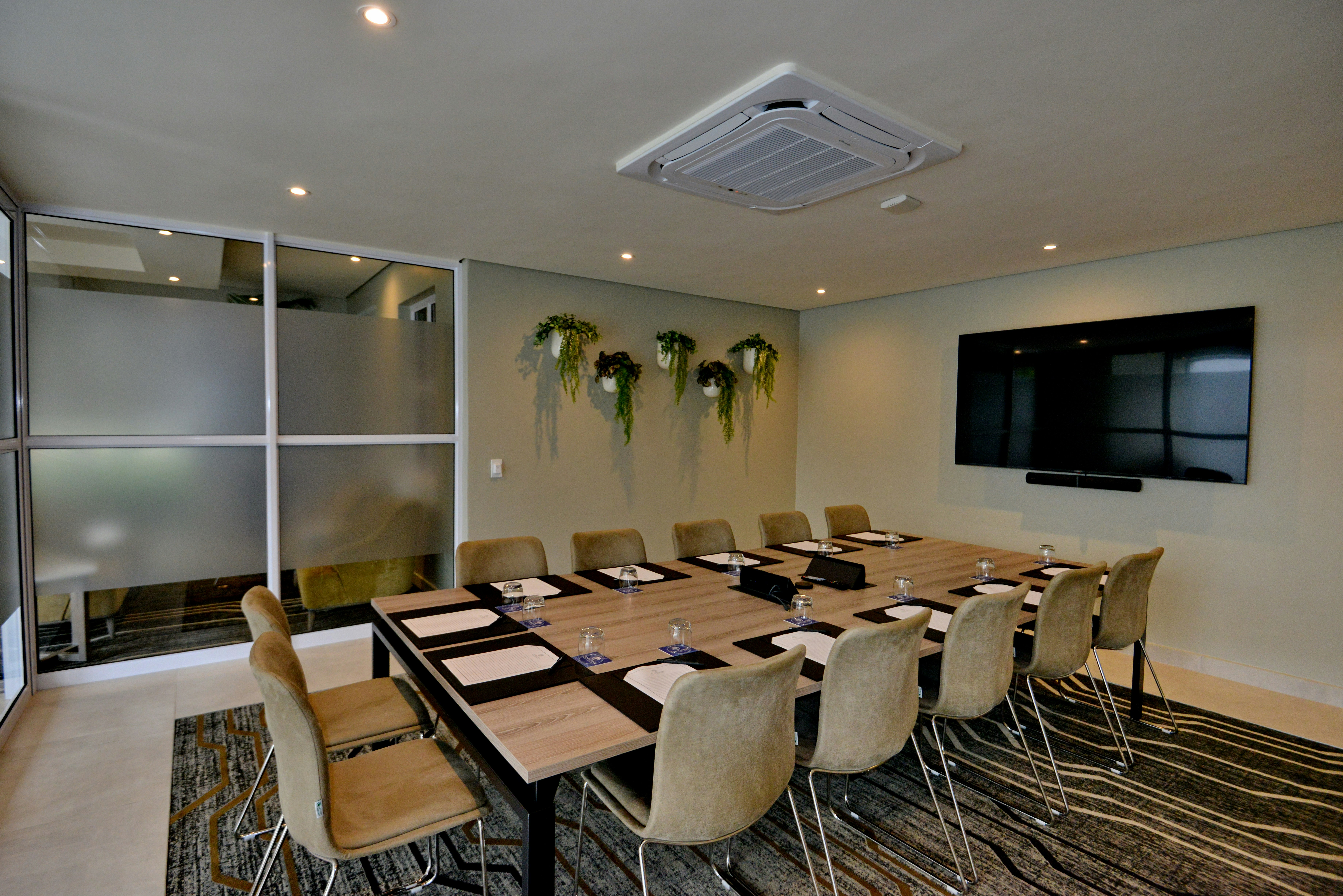Town Lodge Bellville 33/38