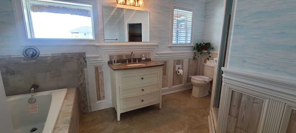 Pierhouse Bed & Breakfast 11/59