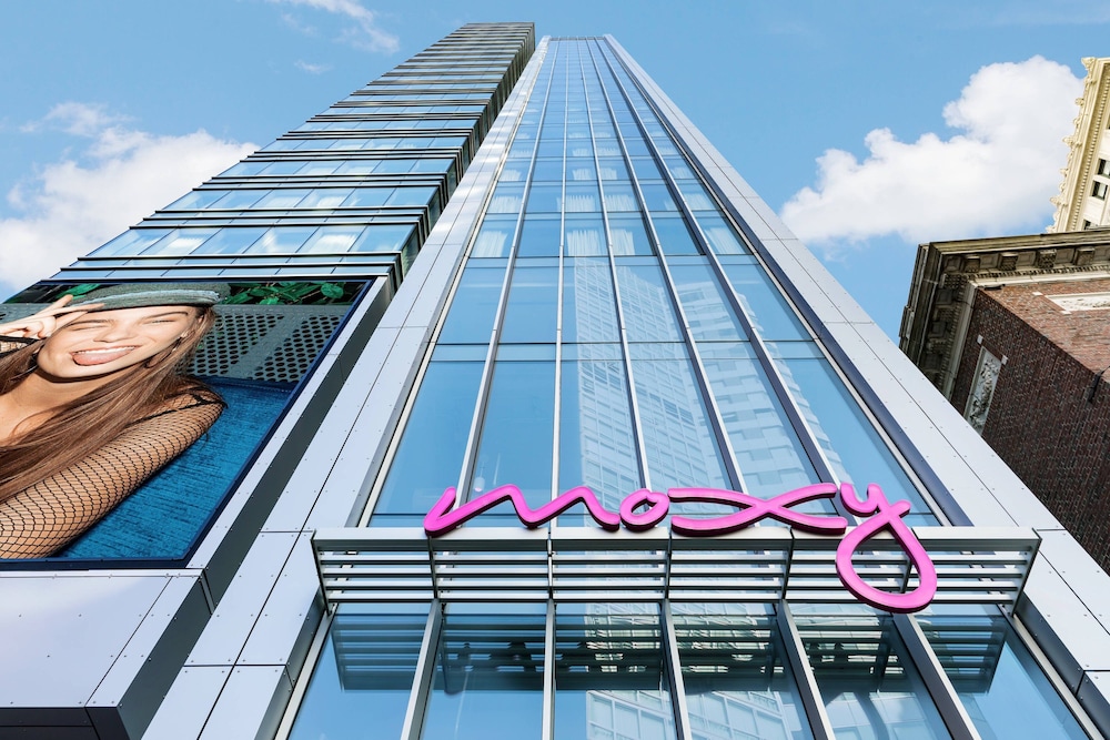 Moxy Boston Downtown 8/68