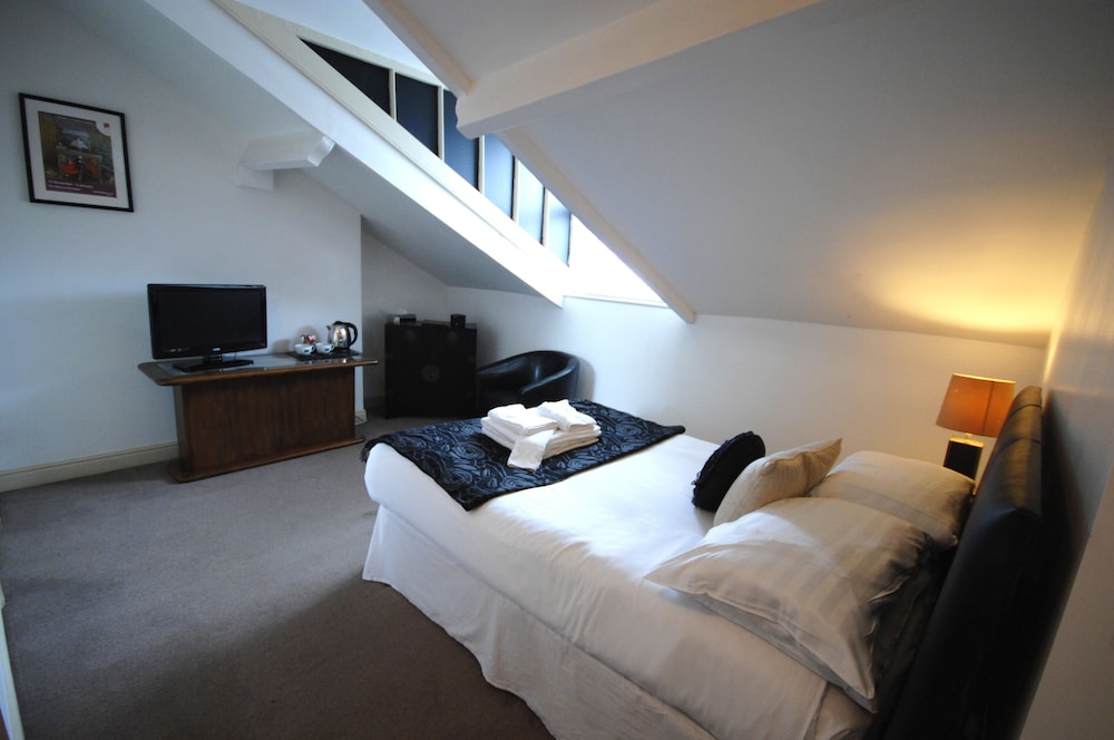 17 West Street 11/41