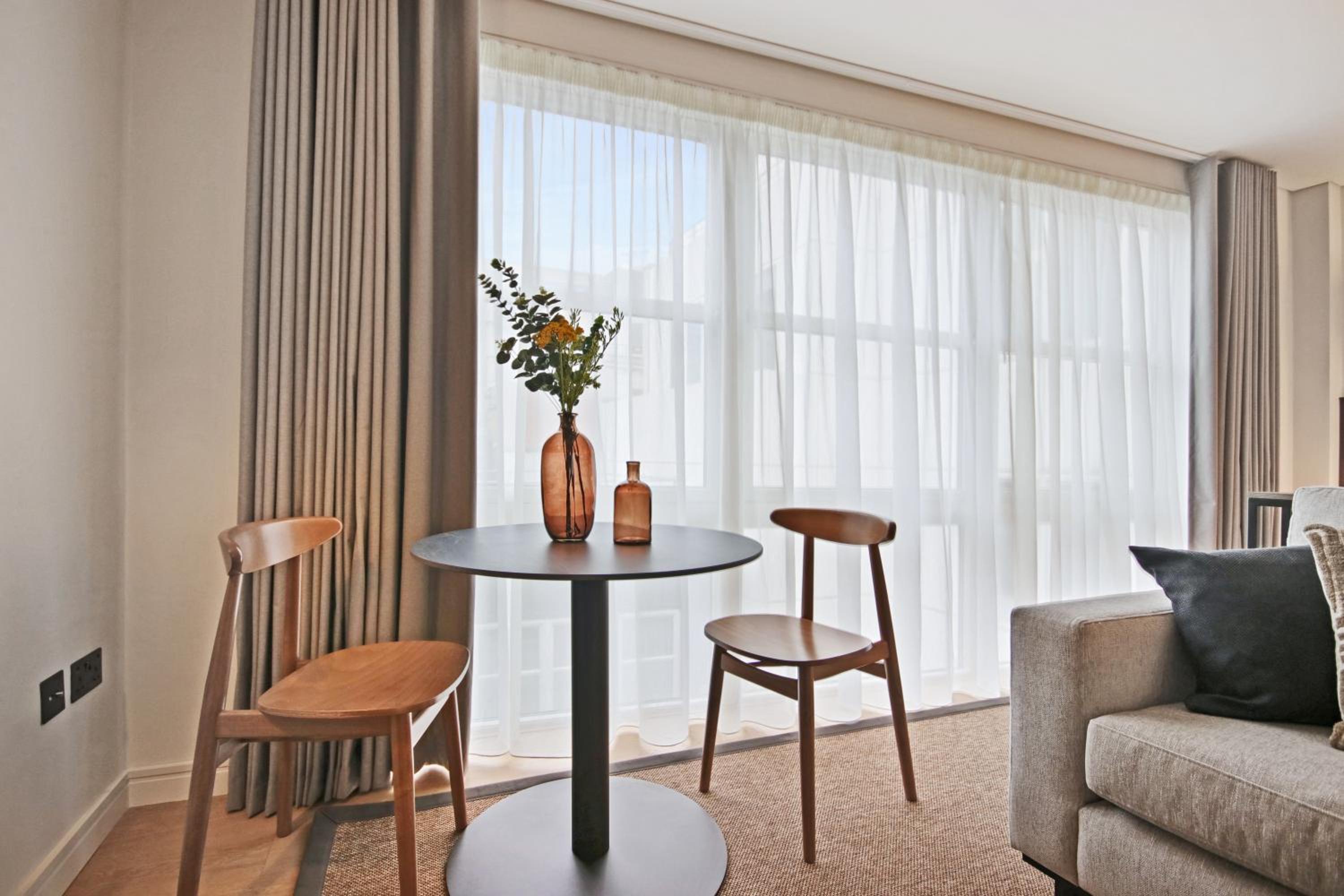 Bow Lane by Aeria Apartments 18/26