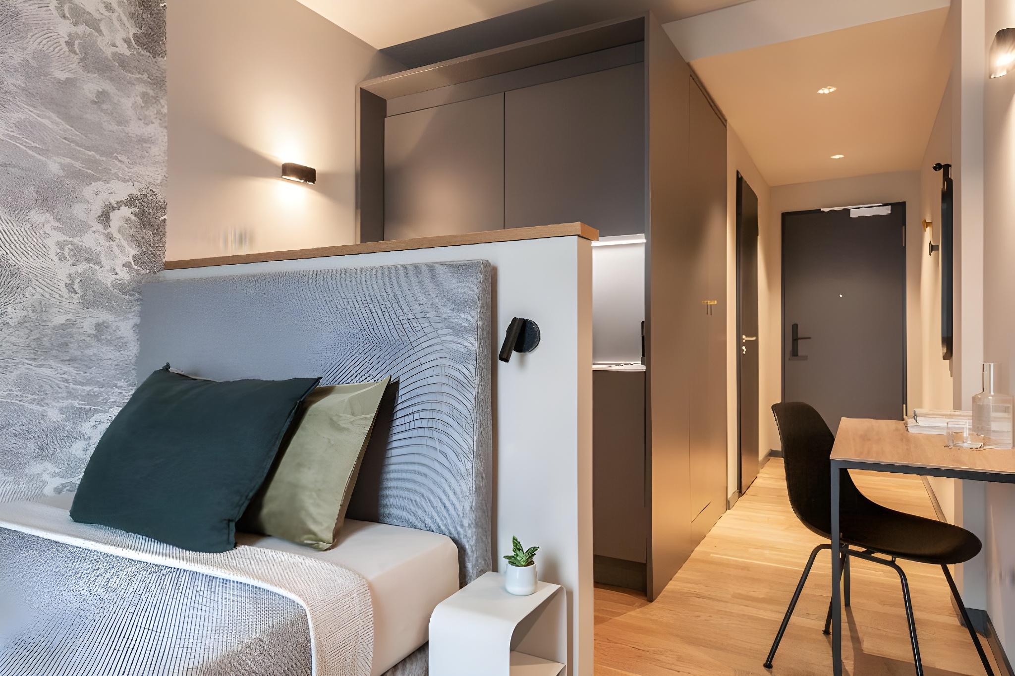 Smart, Extra, Apartment, Single, Queen Bed, Kitchen