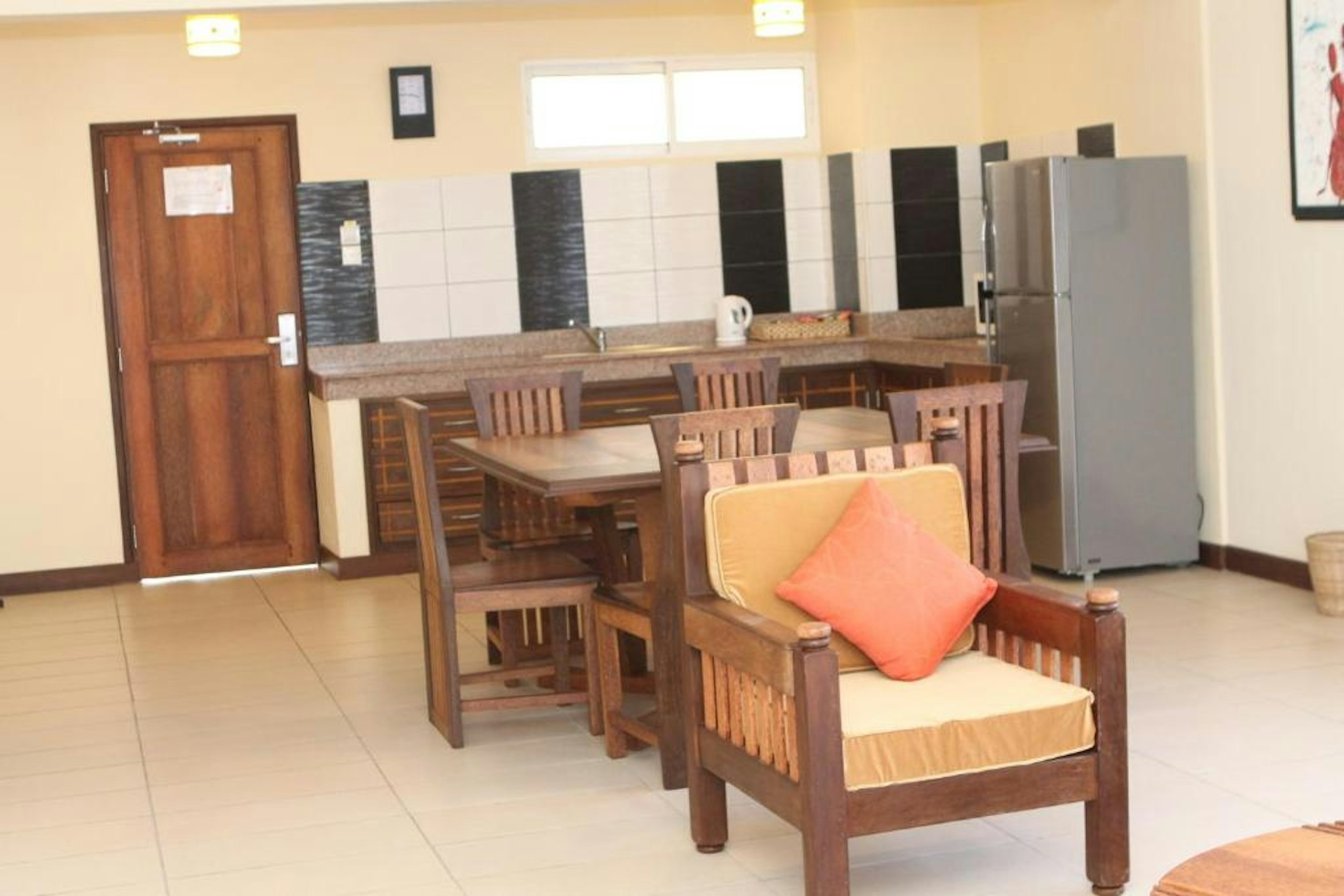 CityBlue Creekside Hotel & Suites 19/25