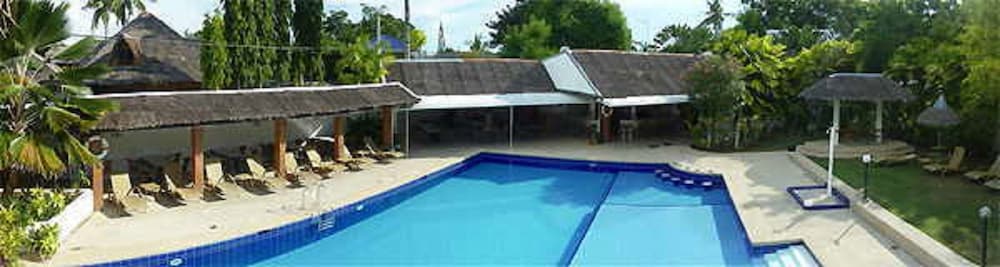 Marcosas Cottages Resort 40/68