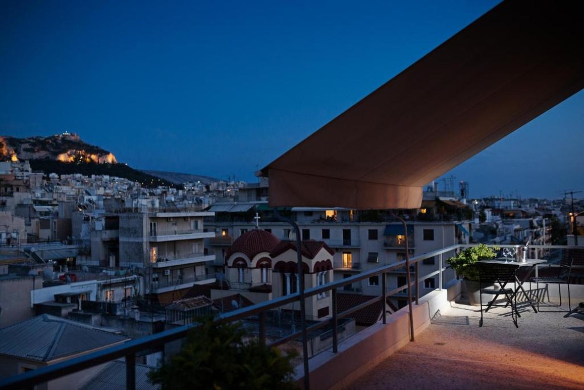 Areos Hotel 52/57