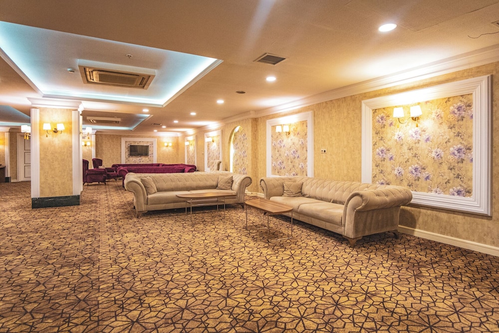 Inegol Royal Hotel 26/41