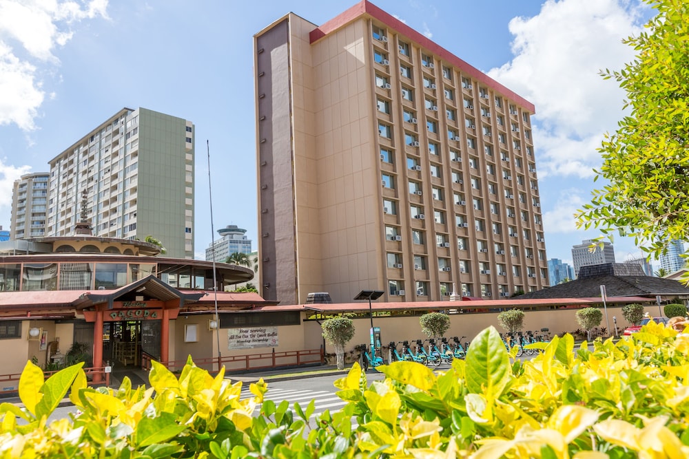 Pagoda Hotel 12/65