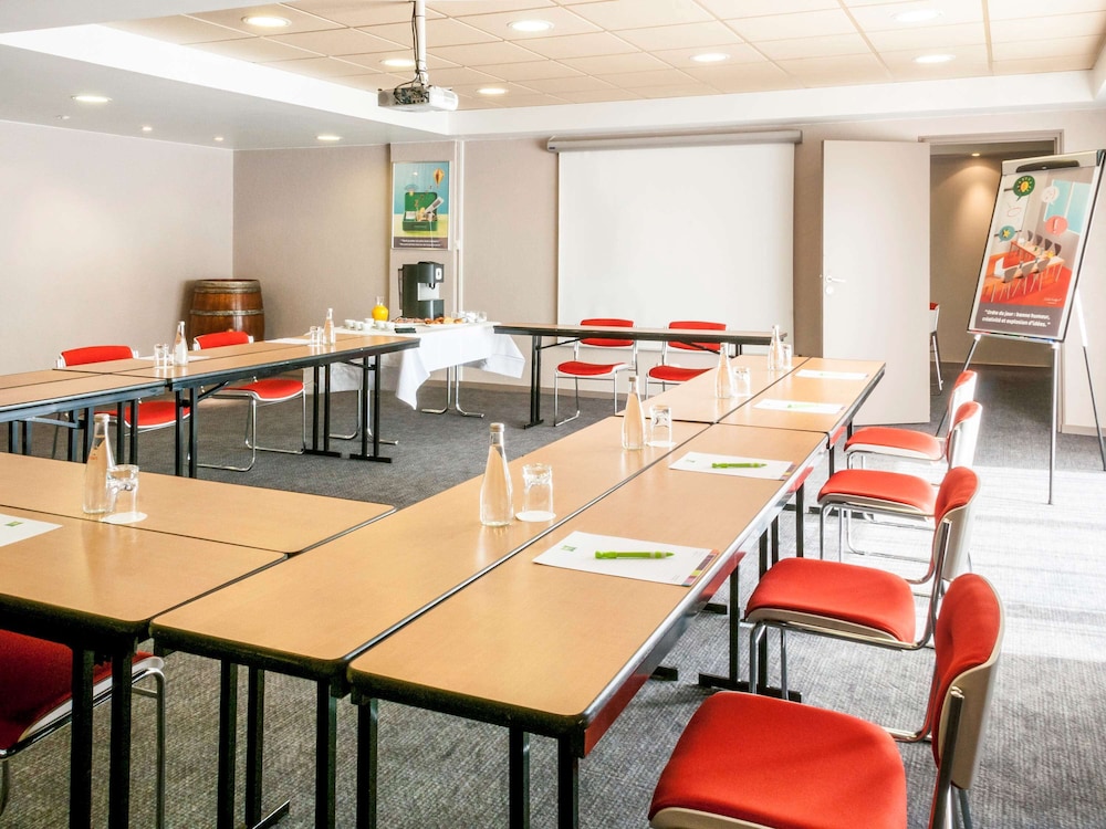 Ibis Styles Cognac 37/50
