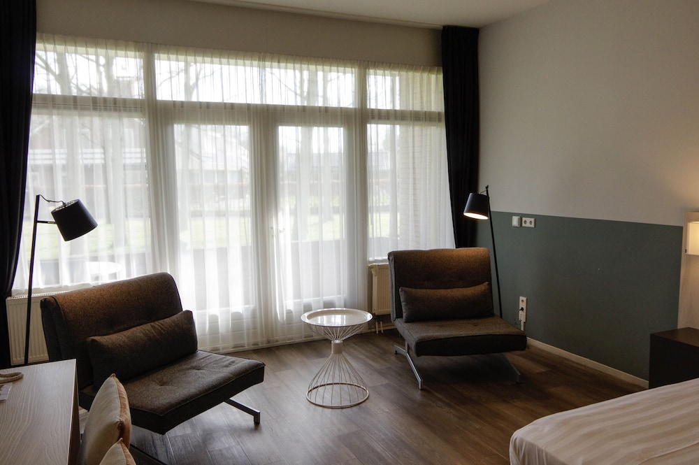 Hotel Van Saaze 26/50
