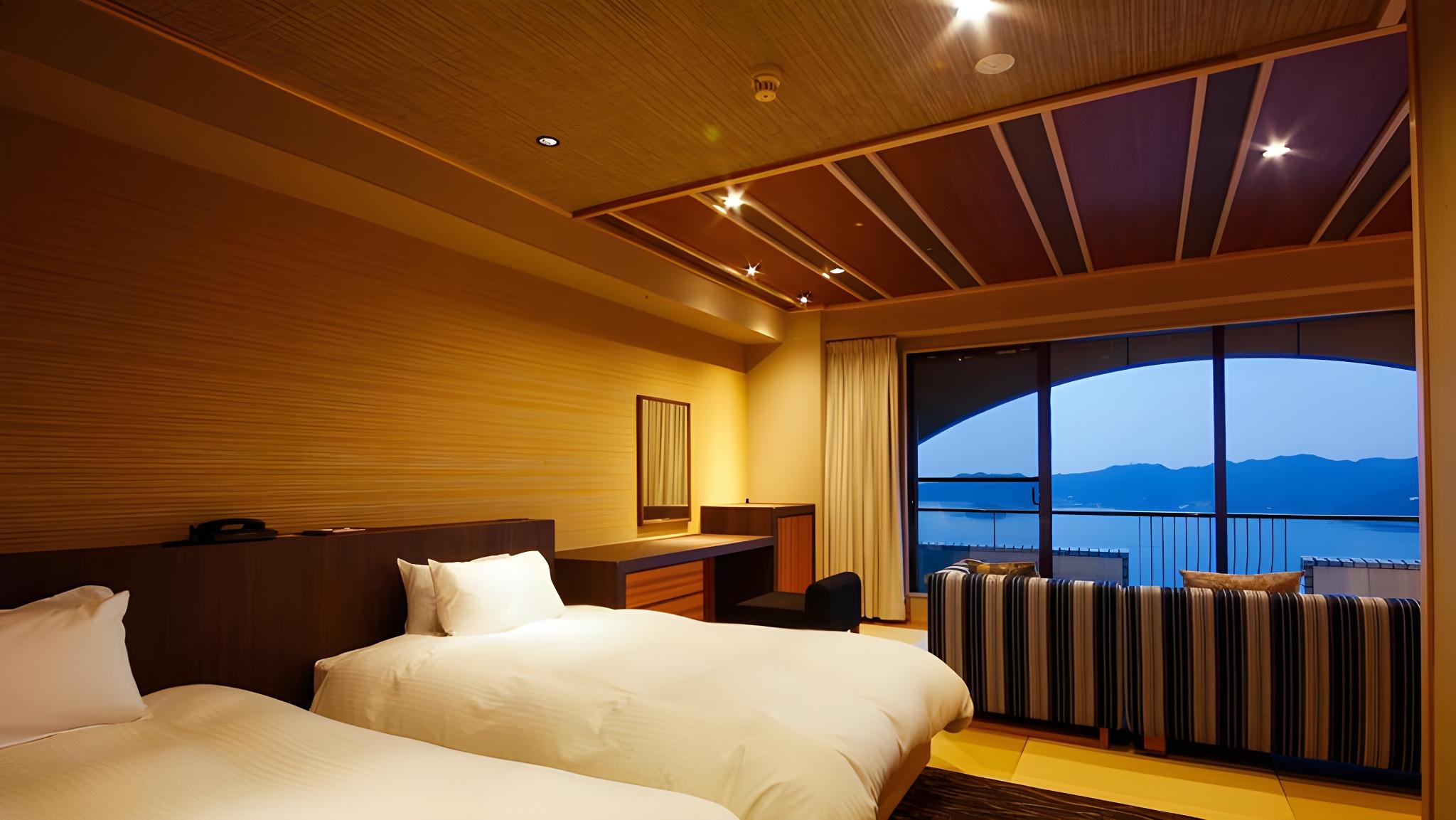 Semi Western, Style, High Floor