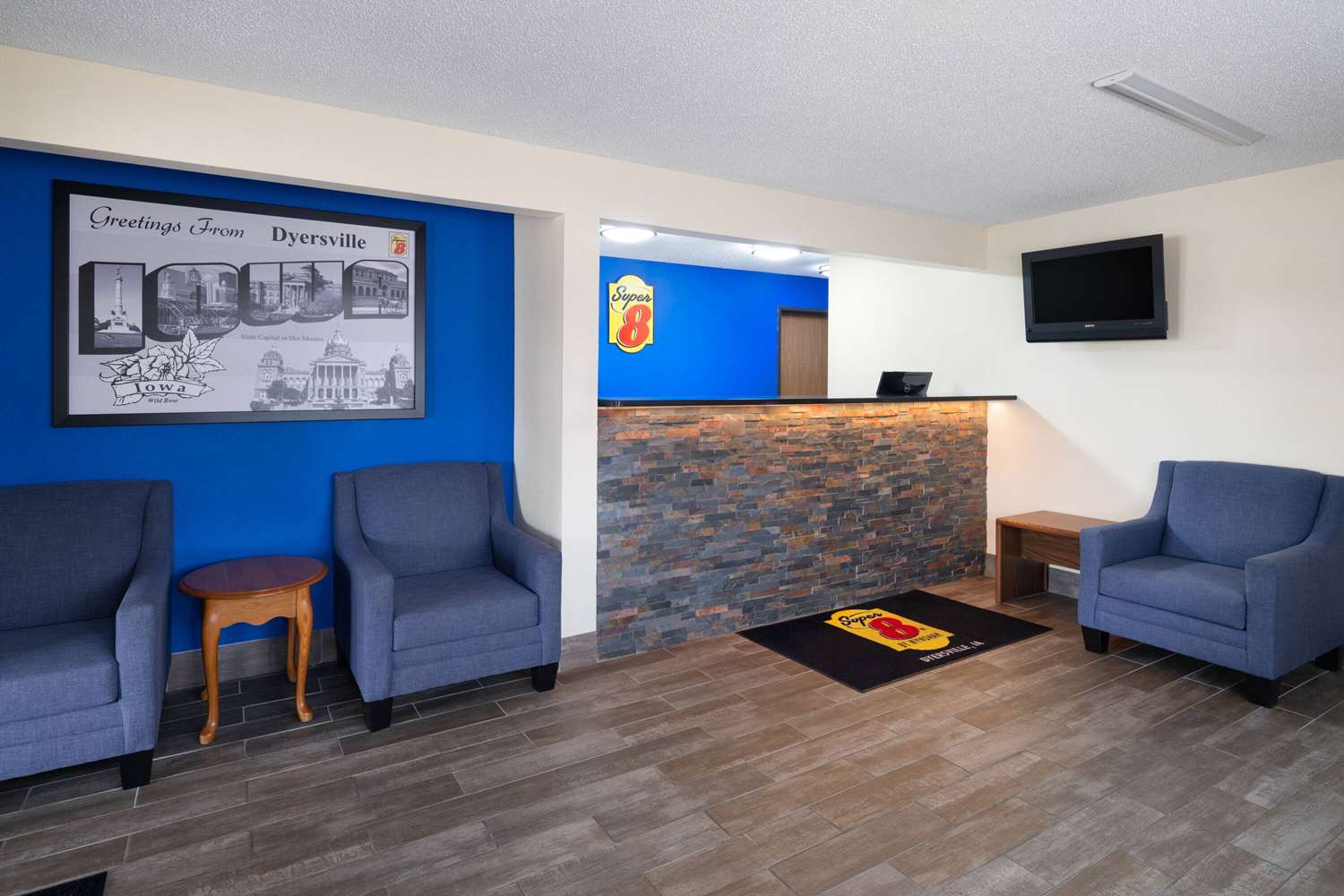Super 8 by Wyndham Dyersville near Field of Dreams 27/36