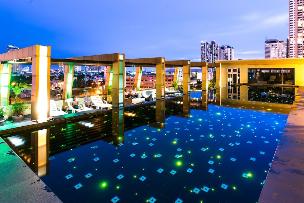 Palette Bella B All Suites Bangkok Hotel 6/57