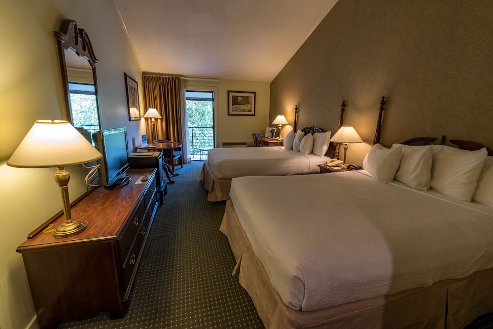 Interlaken Resort 3/71