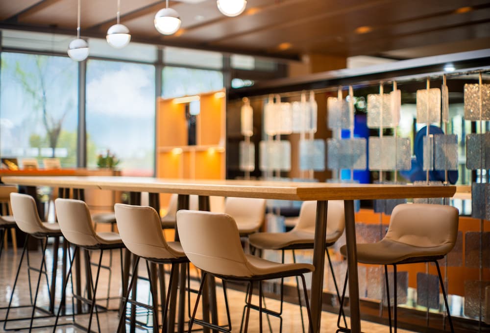 restaurant cafeteria