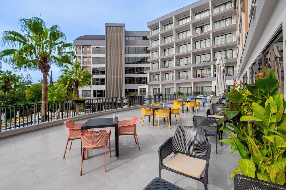 The Raga Side - Adults Only - All inclusive 42/49