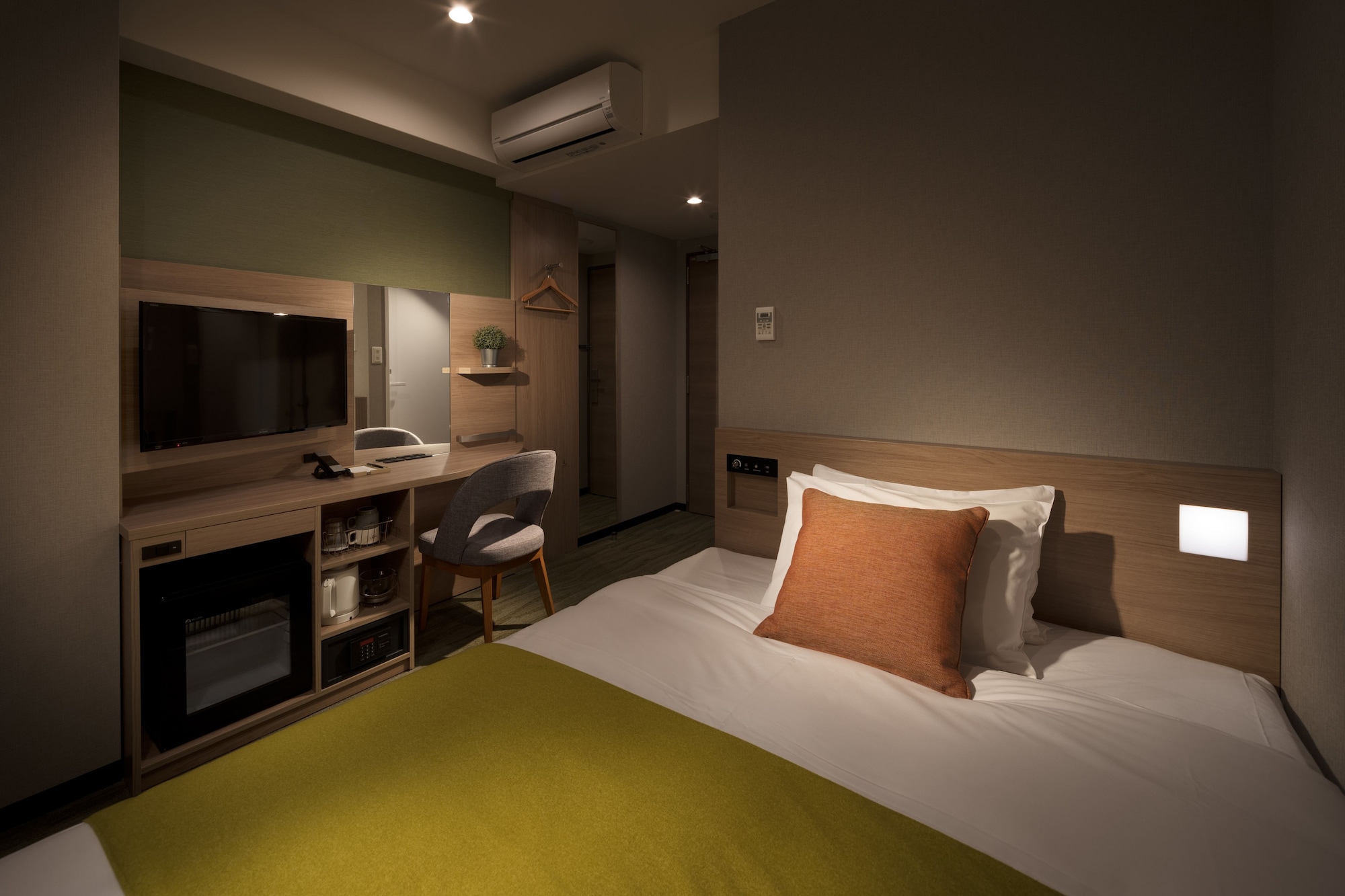 ECONOMY, DOUBLE BED